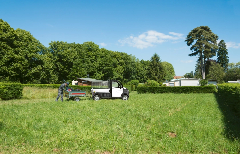 Leichtkraftfahrzeuge AIXAM D-Truck D-Truck plateau ridelles.jpg